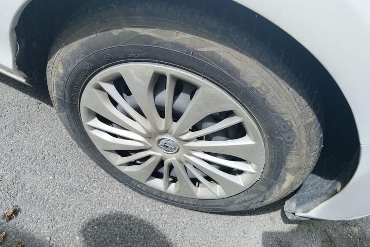Used Buick Excelle 2018 15N CVT Elite Edition Right Front Wheel Hub