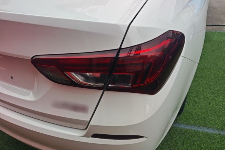 Used Buick Excelle 2018 15N CVT Elite Edition Right Rear Taillight