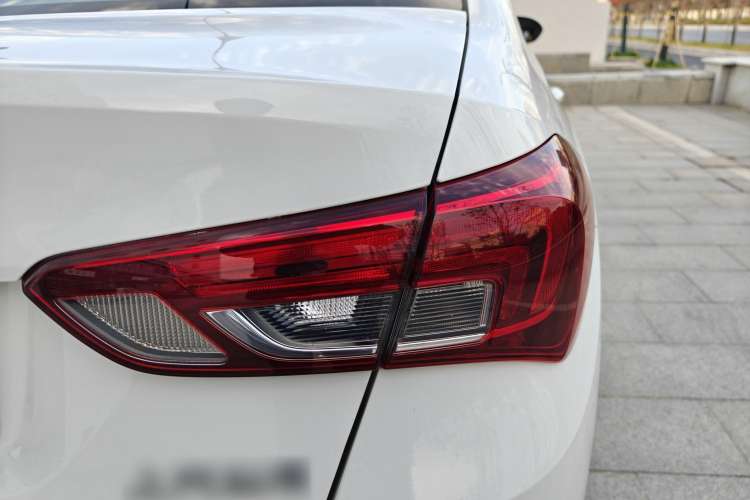 Used Buick Excelle 2018 15N CVT Luxury Version Right Rear Taillight