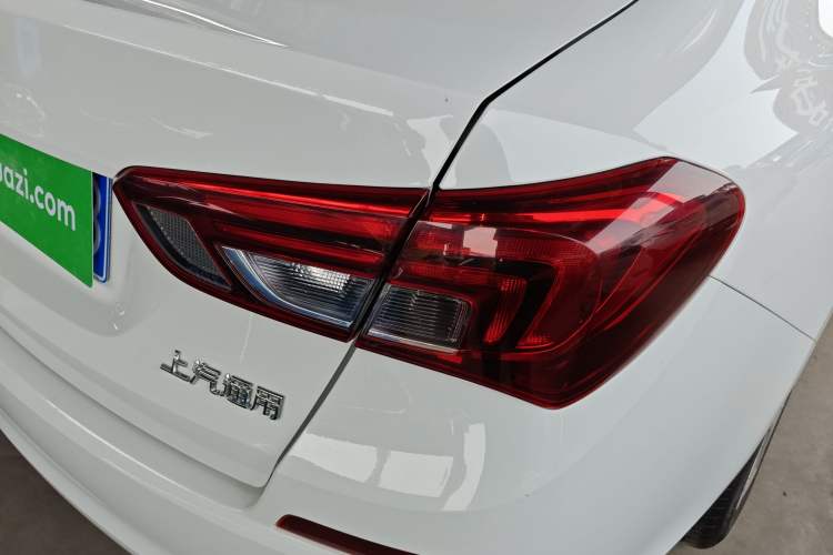 Used Buick Excelle 2018 15N Manual Elite Version Right Rear Taillight