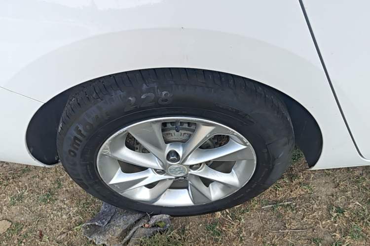Used Buick Excelle 2018 15N CVT Luxury Version Right Rear Wheel Hub