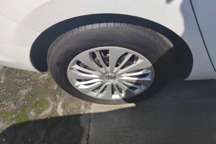 Used Buick Excelle 2018 15N CVT Elite Edition Right Rear Wheel Hub