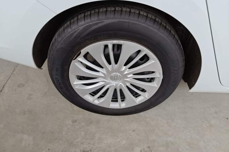 Used Buick Excelle 2018 15N Manual Elite Version Right Rear Wheel Hub