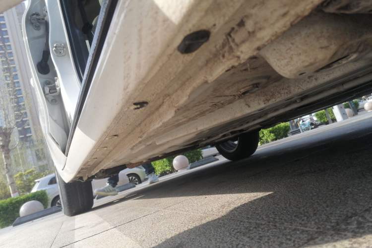 Used Buick Excelle 2018 15N Manual Elite Version Right Side Sill