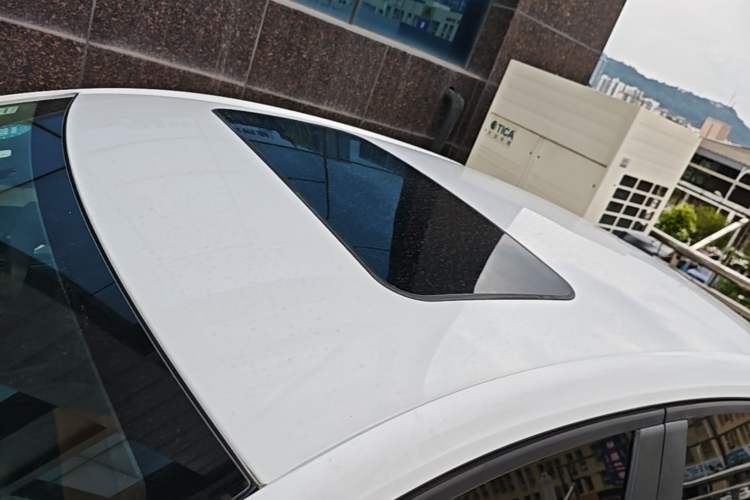 Used Buick Excelle 2018 15N CVT Elite Edition Roof