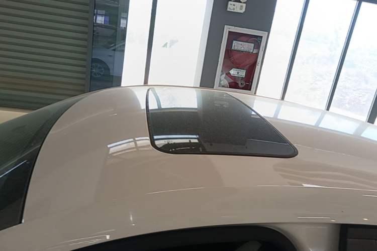 Used Buick Excelle 2018 15N CVT Elite Edition Roof