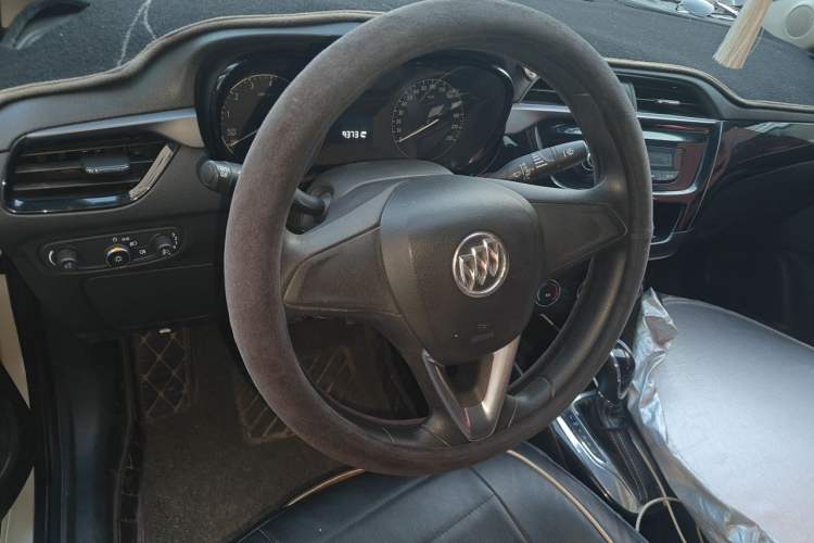 Used Buick Excelle 2018 15N CVT Elite Edition Steering Wheel