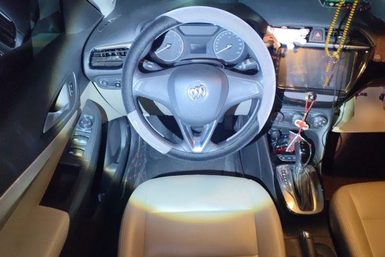 Used Buick Excelle 2018 15N CVT Elite Edition Steering Wheel