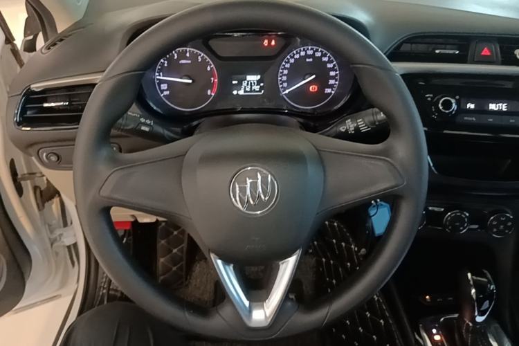 Used Buick Excelle 2018 15N CVT Elite Edition Steering Wheel
