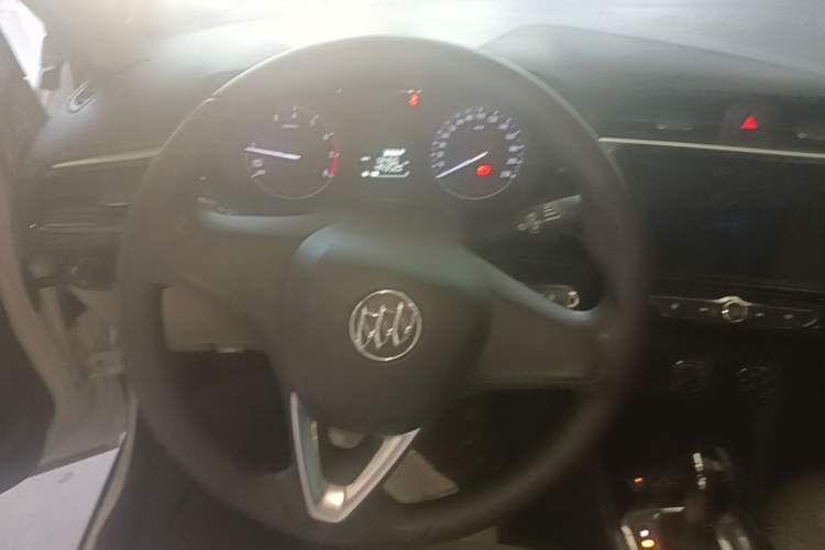 Used Buick Excelle 2018 15N CVT Elite Edition Steering Wheel