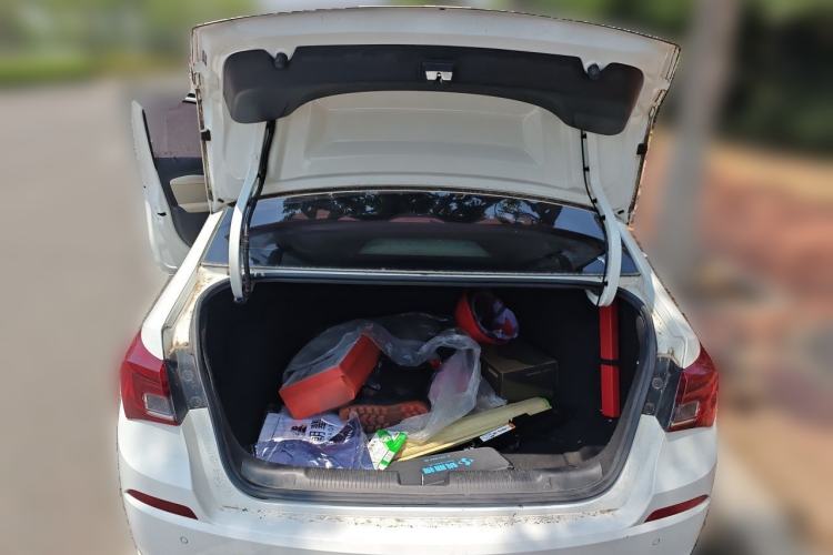 Used Buick Excelle 2018 15N CVT Elite Edition Trunk