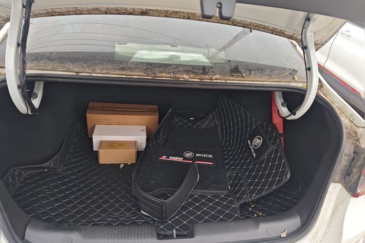 Used Buick Excelle 2018 15N Manual Elite Version Trunk