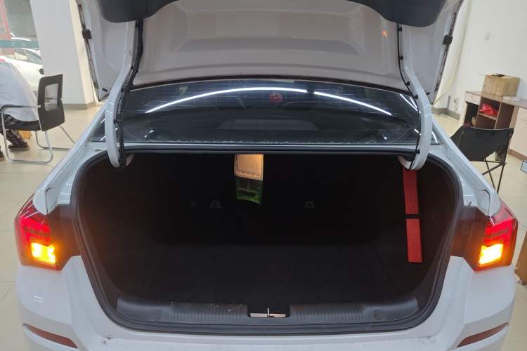Used Buick Excelle 2018 15N CVT Luxury Version Trunk