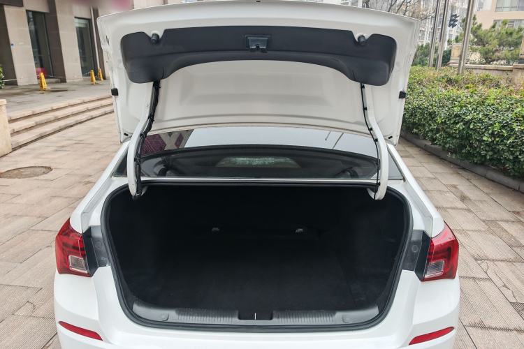 Used Buick Excelle 2018 15N CVT Elite Edition Trunk