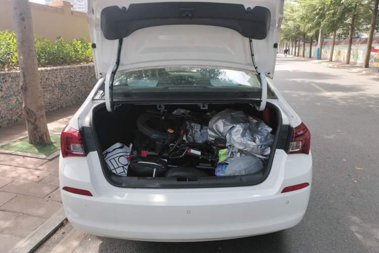 Used Buick Excelle 2018 15N CVT Elite Edition Trunk