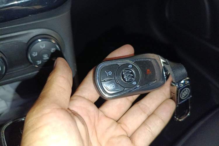 Used Buick Excelle 2018 15N CVT Elite Edition Vehicle Key