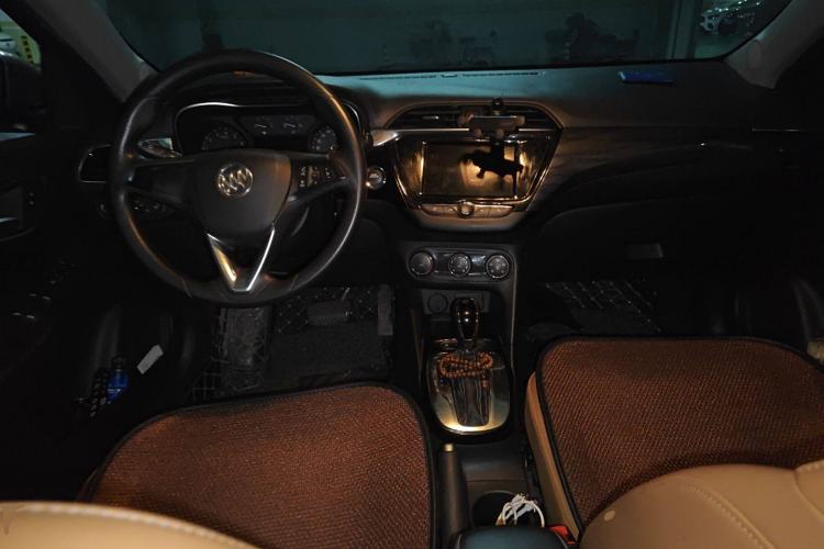 Used Buick Excelle 2018 15N CVT Luxury Version Center Console