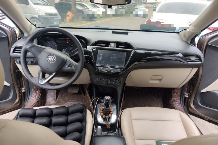 Used Buick Excelle 2018 15N CVT Elite Edition Center Console