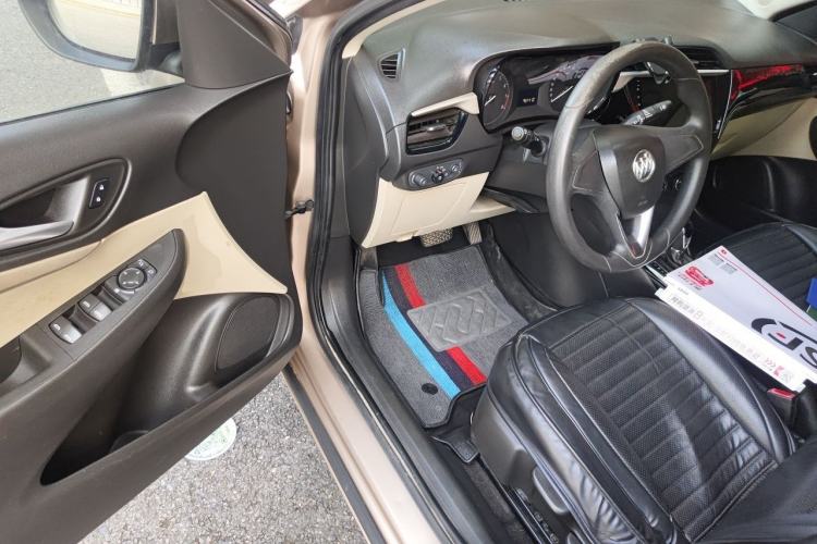 Used Buick Excelle 2018 15N CVT Elite Edition Driver Seat