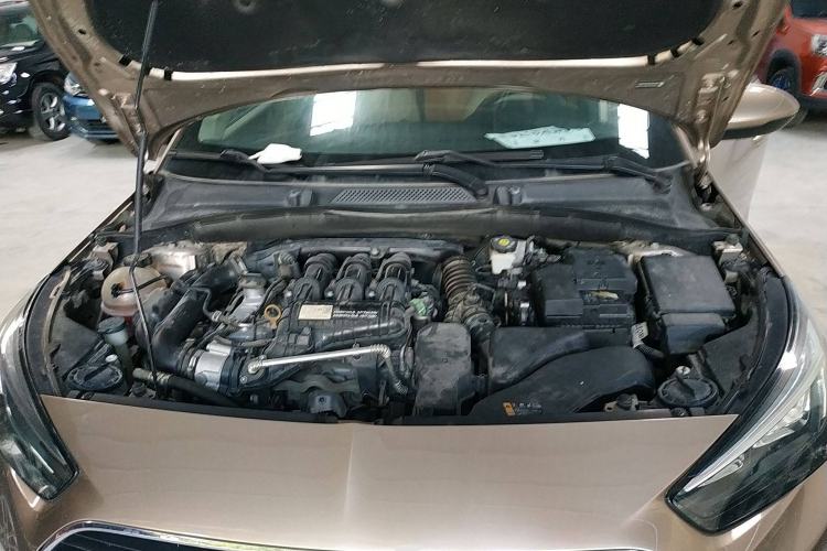 Used Buick Excelle 2018 15N CVT Elite Edition Engine Bay