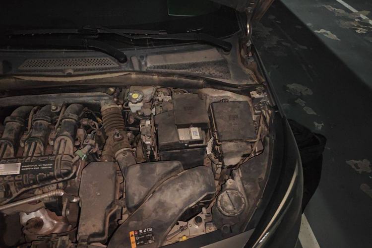 Used Buick Excelle 2018 15N CVT Luxury Version Engine Bay Left