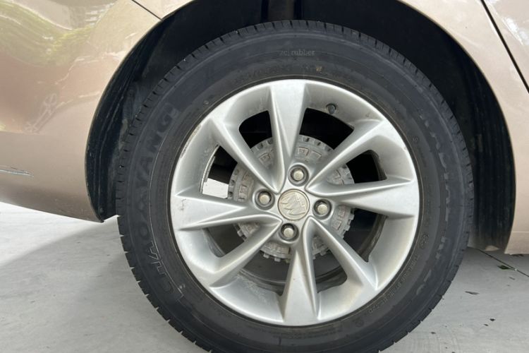Used Buick Excelle 2018 15N CVT Elite Edition Exterior 9
