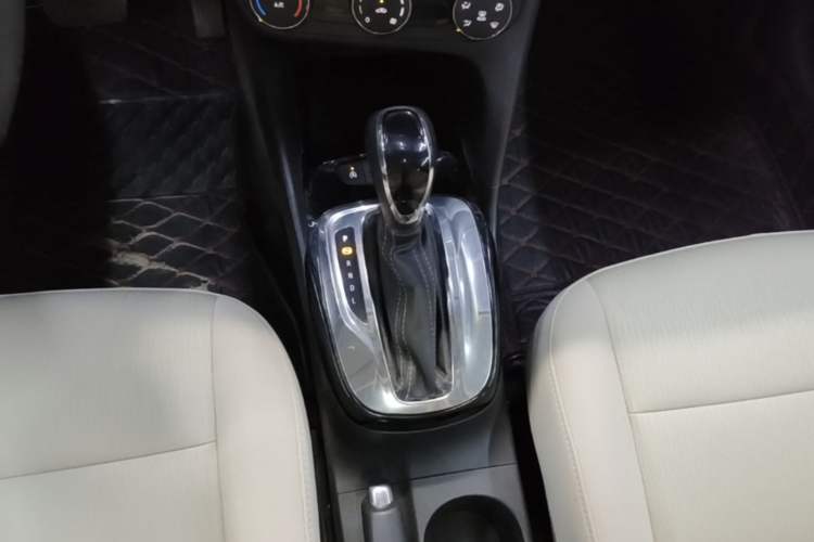 Used Buick Excelle 2018 15N CVT Elite Edition Gear Lever
