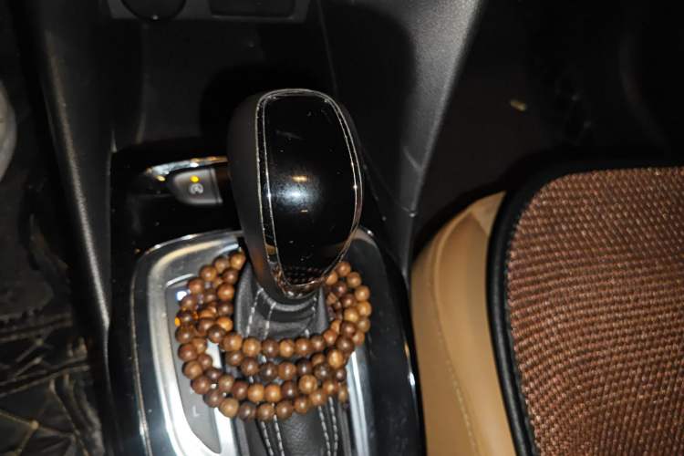 Used Buick Excelle 2018 15N CVT Luxury Version Gear Lever
