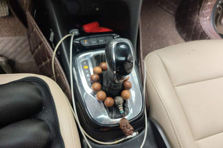 Used Buick Excelle 2018 15N CVT Elite Edition Gear Lever