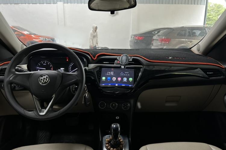 Used Buick Excelle 2018 15N CVT Elite Edition Interior 6