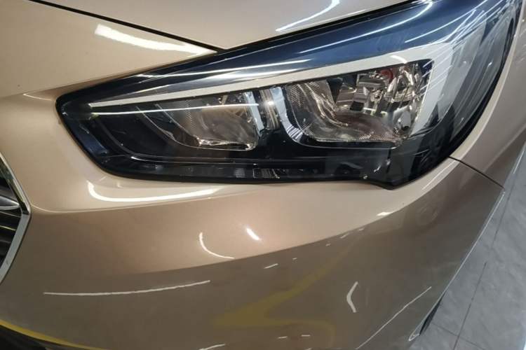 Used Buick Excelle 2018 15N CVT Elite Edition Left Front Headlight
