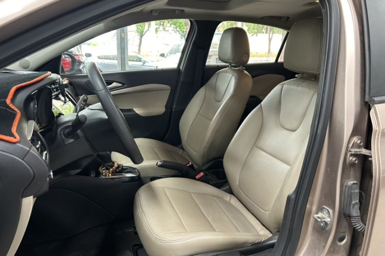 Used Buick Excelle 2018 15N CVT Elite Edition Left Front Seat