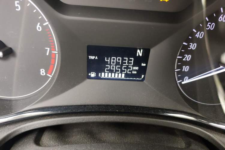 Used Buick Excelle 2018 15N CVT Elite Edition Odometer Close Up