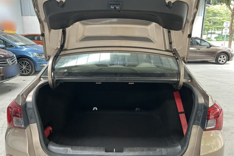 Used Buick Excelle 2018 15N CVT Elite Edition Trunk