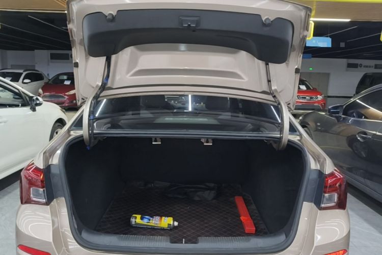 Used Buick Excelle 2018 15N CVT Elite Edition Trunk