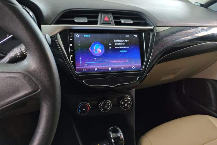 Used Buick Excelle 2020 15N CVT Elite Edition Audio And AC Panel