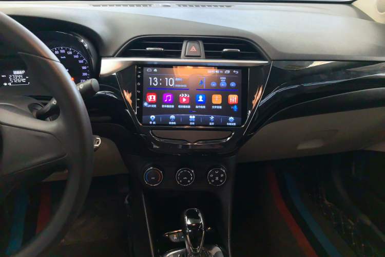 Used Buick Excelle 2020 15N CVT Elite Edition Audio And AC Panel