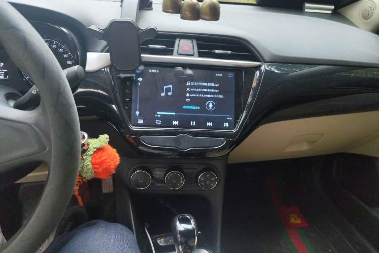 Used Buick Excelle 2020 15N CVT Elite Edition Audio And AC Panel