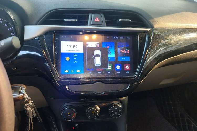 Used Buick Excelle 2020 15N CVT Elite Edition Audio And AC Panel