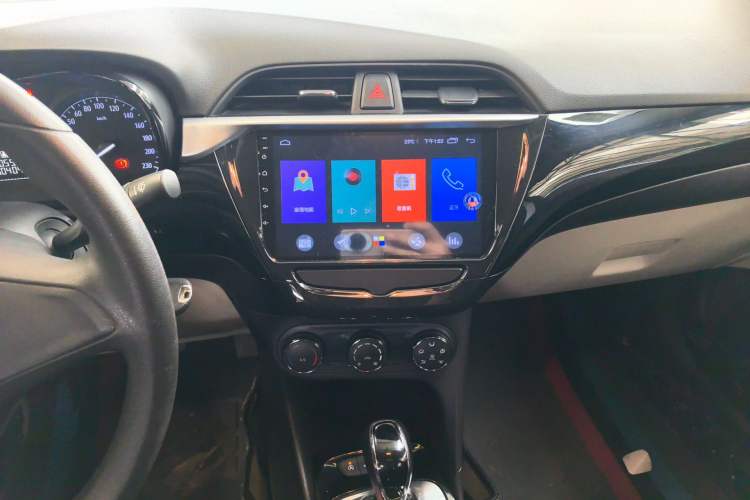 Used Buick Excelle 2020 15N CVT Elite Edition Audio And AC Panel