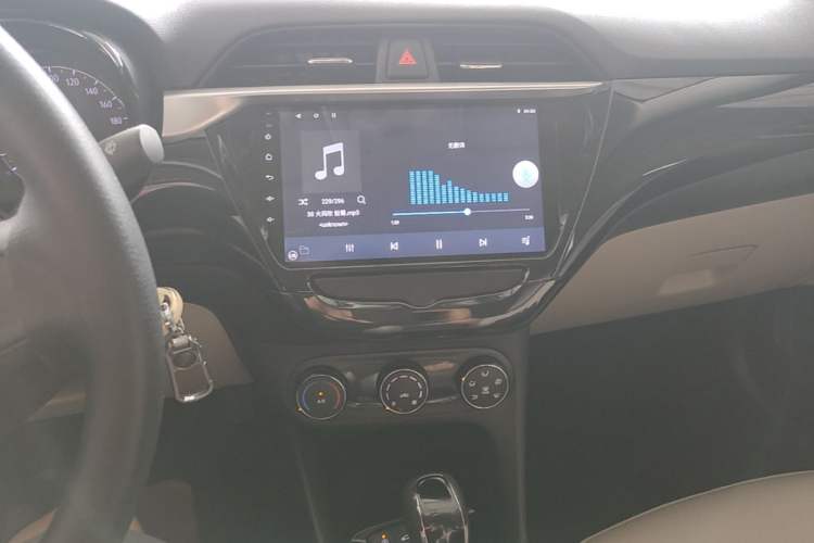 Used Buick Excelle 2020 15N CVT Elite Edition Audio And AC Panel