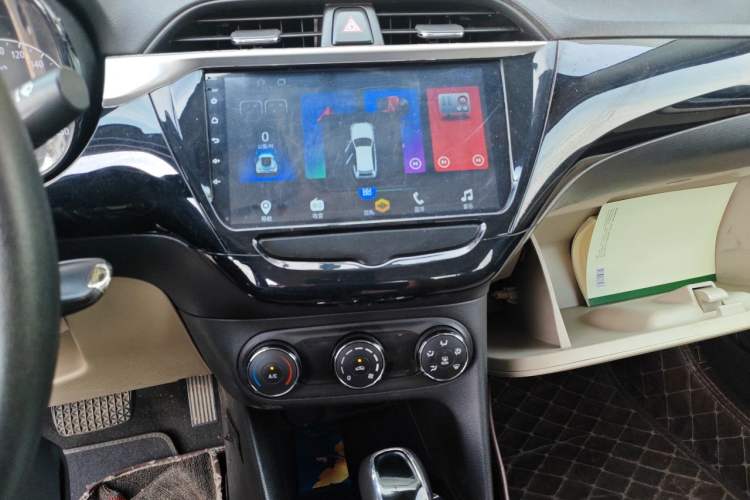 Used Buick Excelle 2020 15N CVT Elite Edition Audio And AC Panel