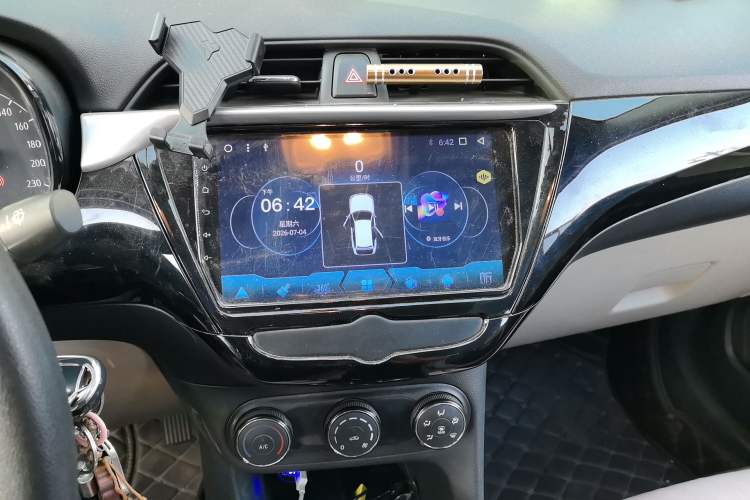 Used Buick Excelle 2020 15N CVT Elite Edition Audio And AC Panel