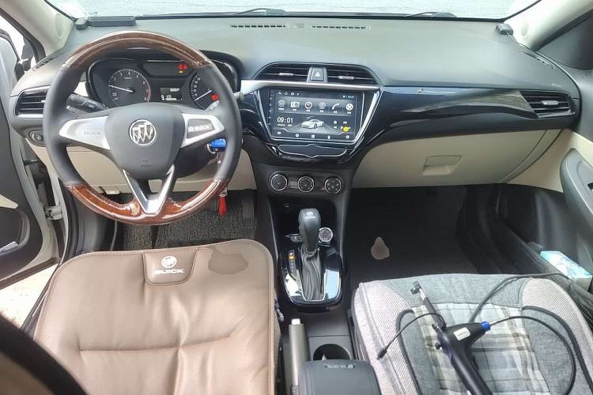 Used Buick Excelle 2020 15N CVT Elite Edition Center Console
