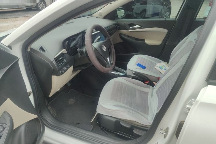 Used Buick Excelle 2020 15N CVT Elite Edition Driver Seat
