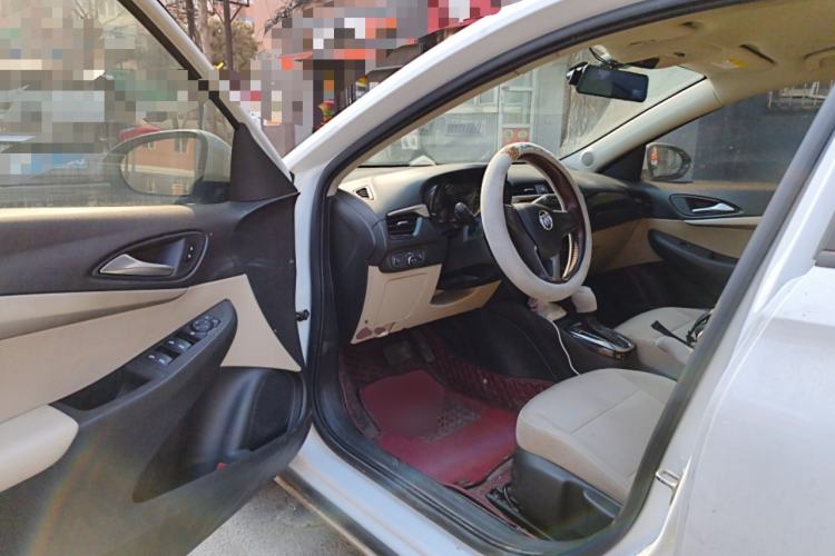 Used Buick Excelle 2020 15N CVT Elite Edition Driver Seat