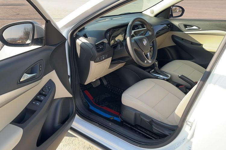 Used Buick Excelle 2020 15N CVT Elite Edition Driver Seat