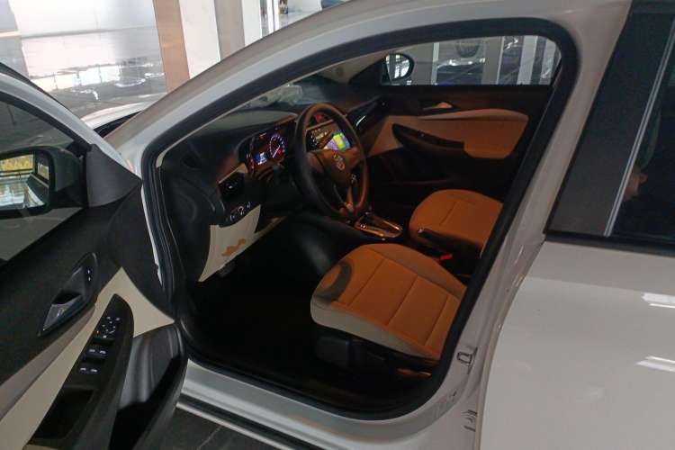 Used Buick Excelle 2020 15N CVT Elite Edition Driver Seat