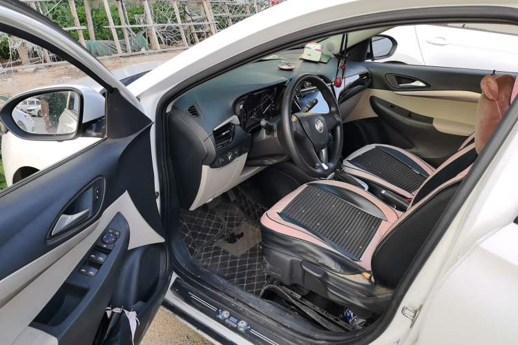 Used Buick Excelle 2020 15N CVT Elite Edition Driver Seat