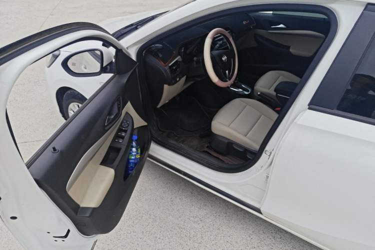 Used Buick Excelle 2020 15N CVT Elite Edition Driver Seat